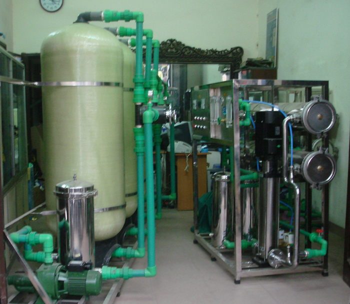Dây chuyền lọc nước tinh khiết RO 2000 lít/h 