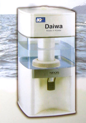 Bình lọc nước Daiwa NEOS để bàn