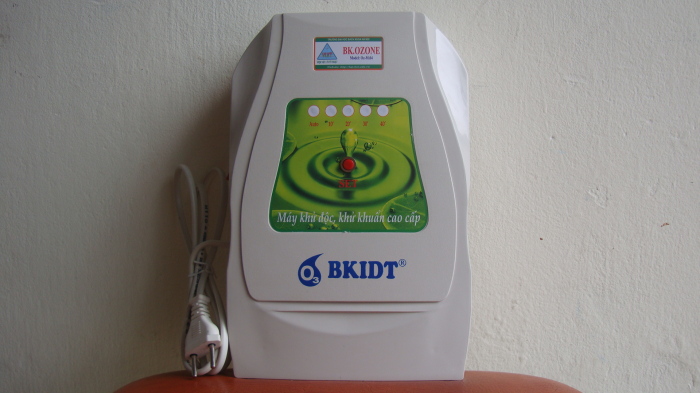 Máy sục Ozone BK-ZONE Máy sục Ozone BK-ZONE